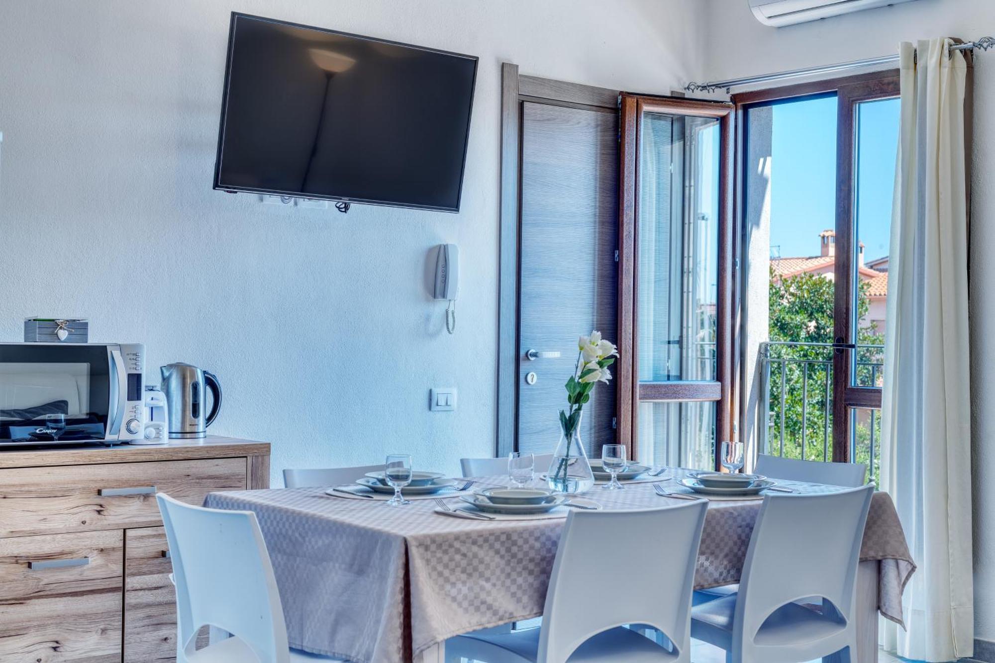 Izzhome Cozy Sunflowers Пула Екстер'єр фото